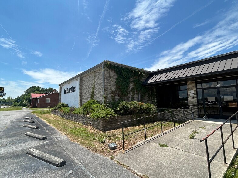 More Photos Of 724 Bell Fork Rd, Jacksonville Office For Lease
