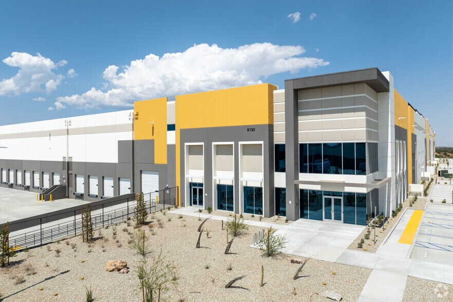 Primary Photo Of 8130 Caliente Rd, Hesperia Distribution For Lease
