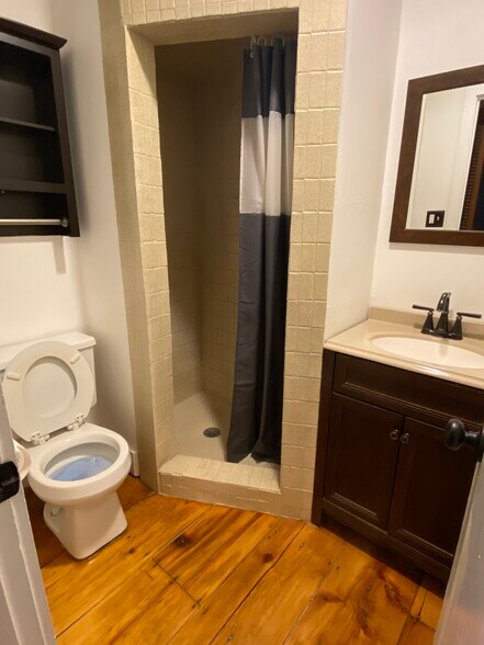 More Photos Of 3568 Avon St, Hartland Storefront Retail Residential For Sale