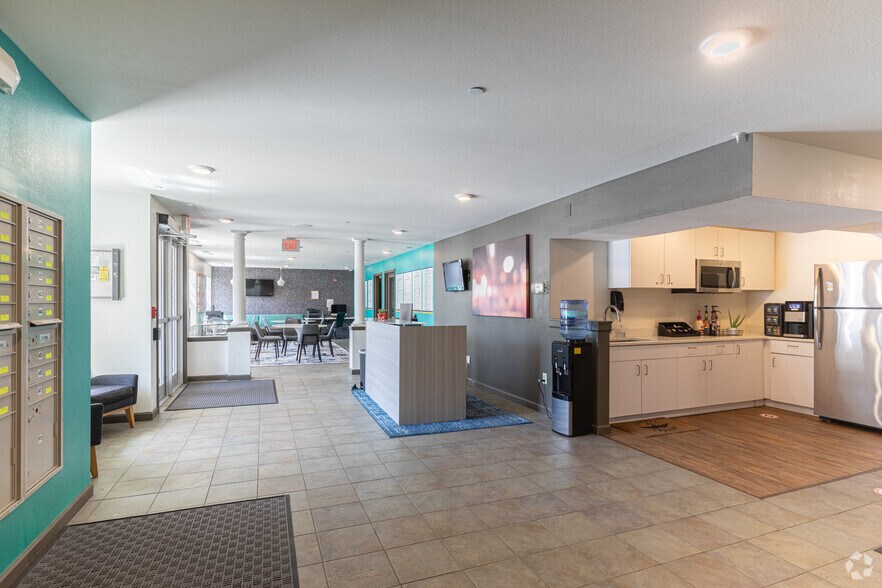 More Photos Of 1300 Cimarron Cir, Fairborn Apartments For Sale