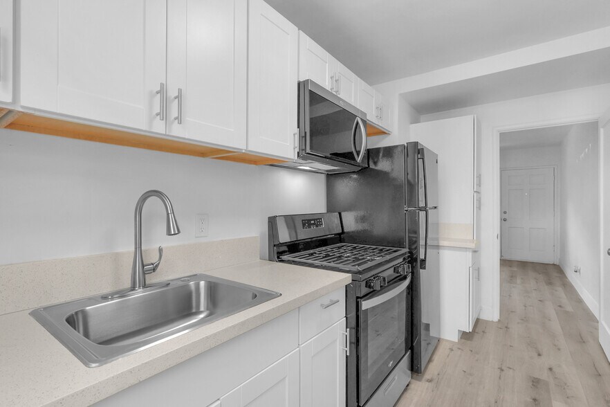 More Photos Of 2401-2409 24th St, Sacramento Apartments For Sale