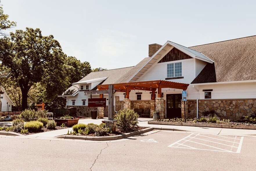 More Photos Of 1179 East Pearl St, Kasota Restaurant For Sale