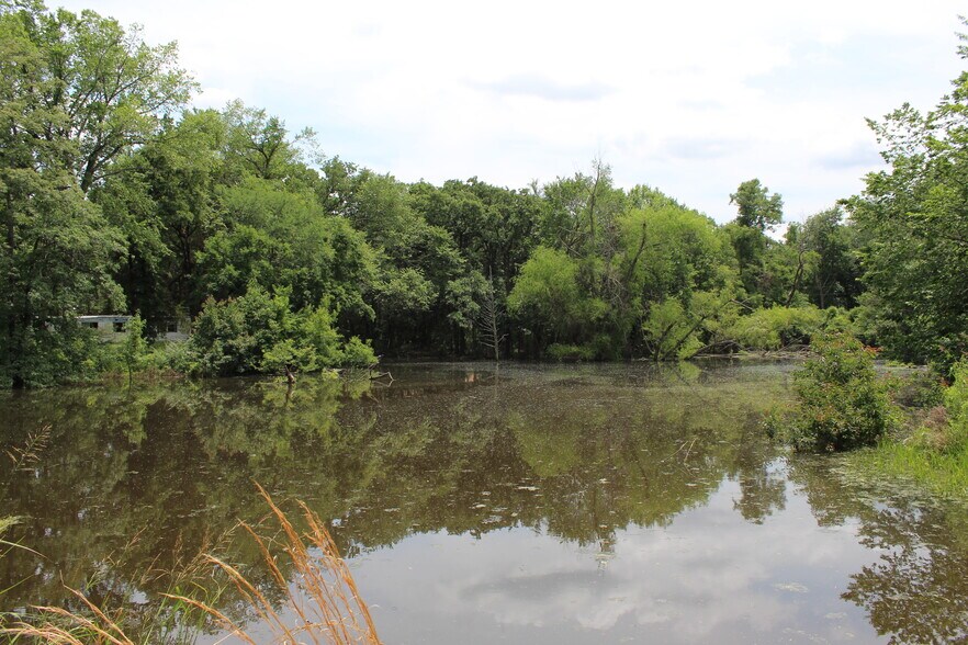 More Photos Of 16583 Bowling Ln, Terrell Multifamily For Sale