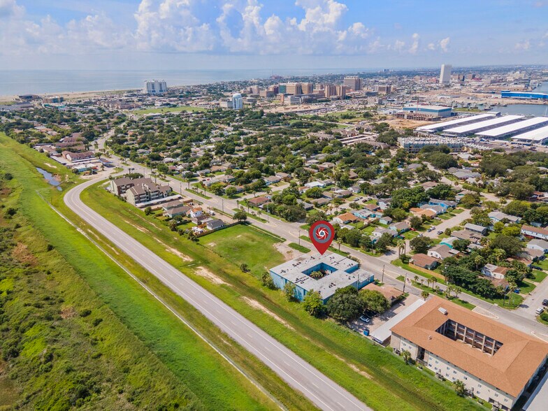 More Photos Of 610 Ferry Rd, Galveston Apartments For Sale