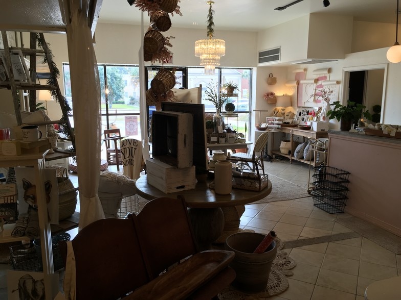 More Photos Of 936 Savannah Hwy, Charleston Freestanding For Lease