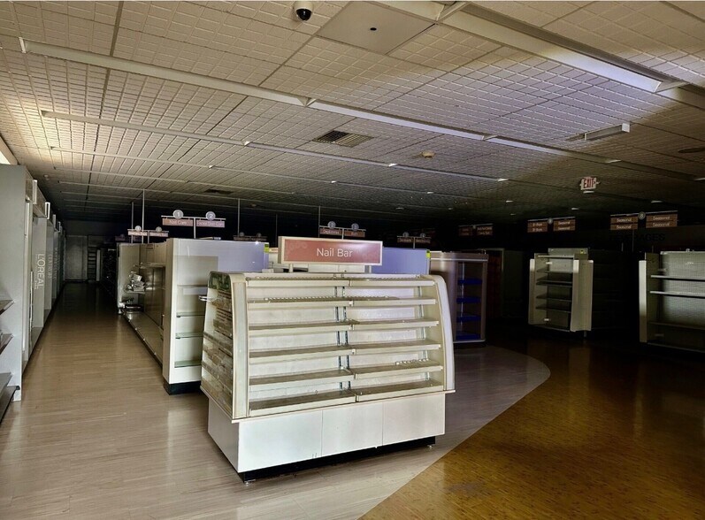 More Photos Of 220 3rd St, Wellsville Drugstore For Sale