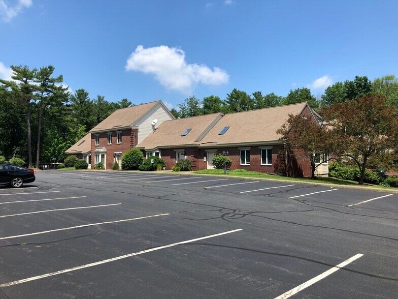 More Photos Of 51 Mill St, Hanover Office For Sale