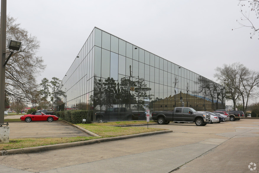 Primary Photo Of 12345 Jones Rd, Houston Office For Lease