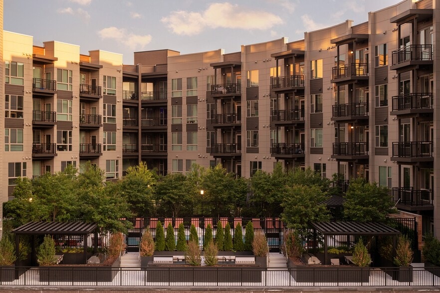 More Photos Of 1260 Spring St, Silver Spring Apartments For Lease