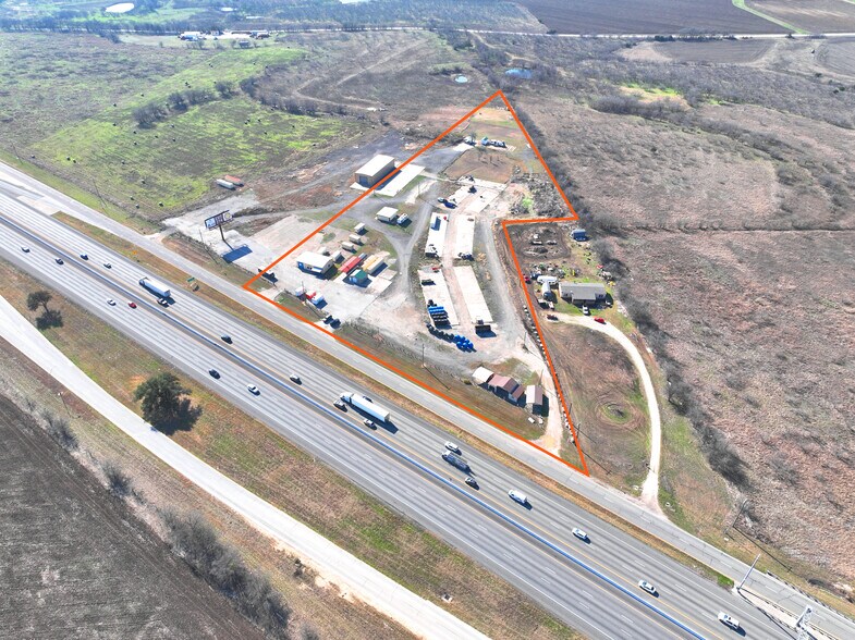 Primary Photo Of 15141 N Ih 35, Jarrell Land For Sale