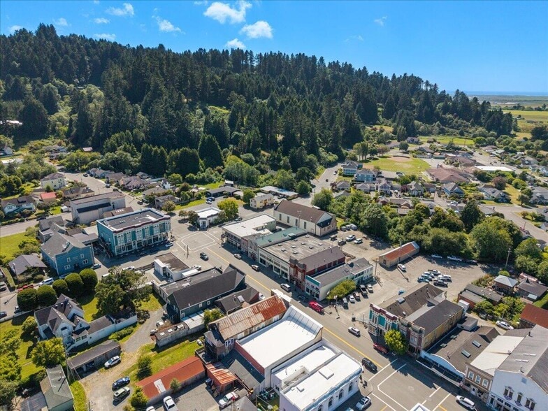 More Photos Of 315 Main St, Ferndale Hotel For Sale