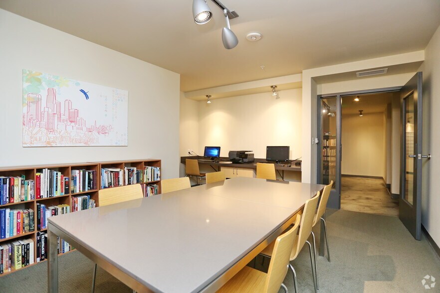 More Photos Of 2230 NW 57th St, Seattle Apartments For Lease