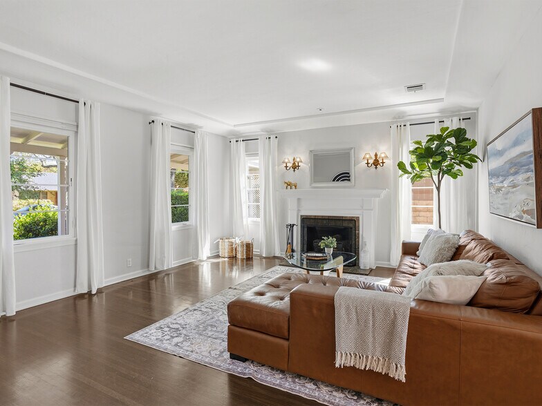 More Photos Of 5233 Lemp Ave, North Hollywood Multifamily For Sale