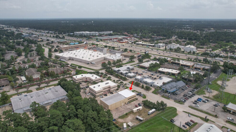 More Photos Of 25349-25351 Borough Park Dr, Spring Light Manufacturing For Sale