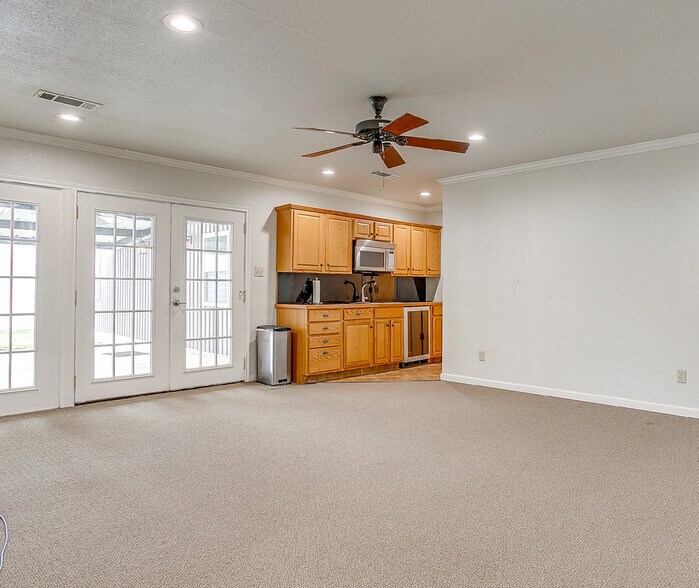 More Photos Of 4520 Keller Hicks Rd, Keller Self Storage For Lease