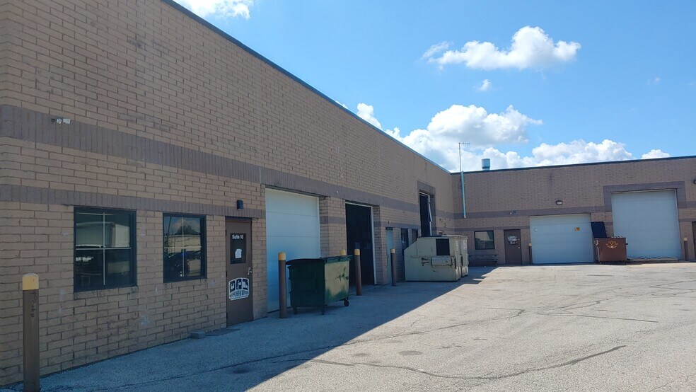 More Photos Of 35160 Topps Industrial Pky, Willoughby Flex For Lease