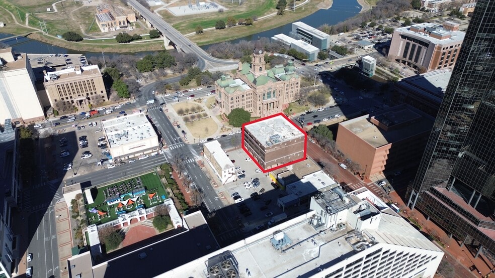 More Photos Of 100 Main St, Fort Worth Loft Creative Space For Lease