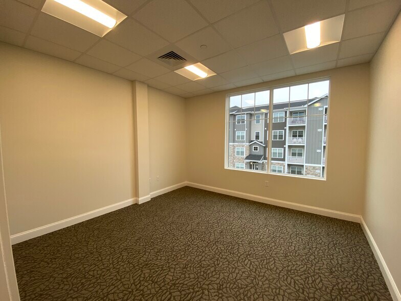 More Photos Of 1274 Osgood St, North Andover Office For Lease