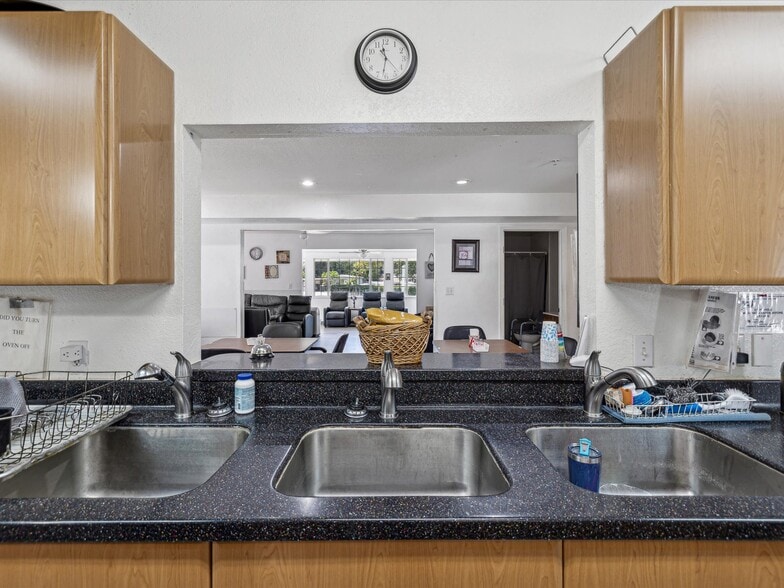 More Photos Of 1055 Philippe Pky, Safety Harbor Assisted Living For Sale