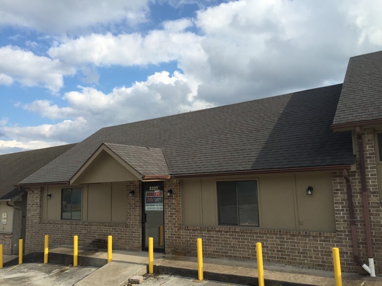 More Photos Of 2331 S Business Hwy 65, Hollister Medical For Sale