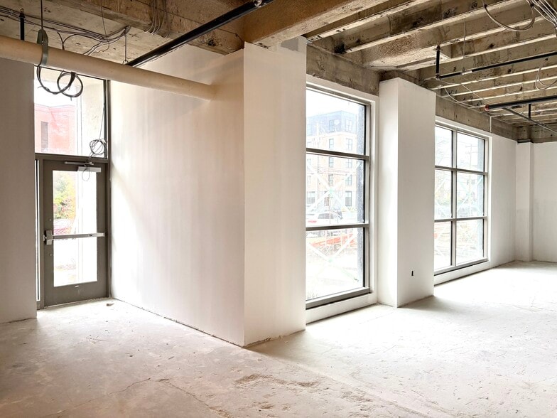 More Photos Of 250 College Ave, Lancaster Apartments For Lease