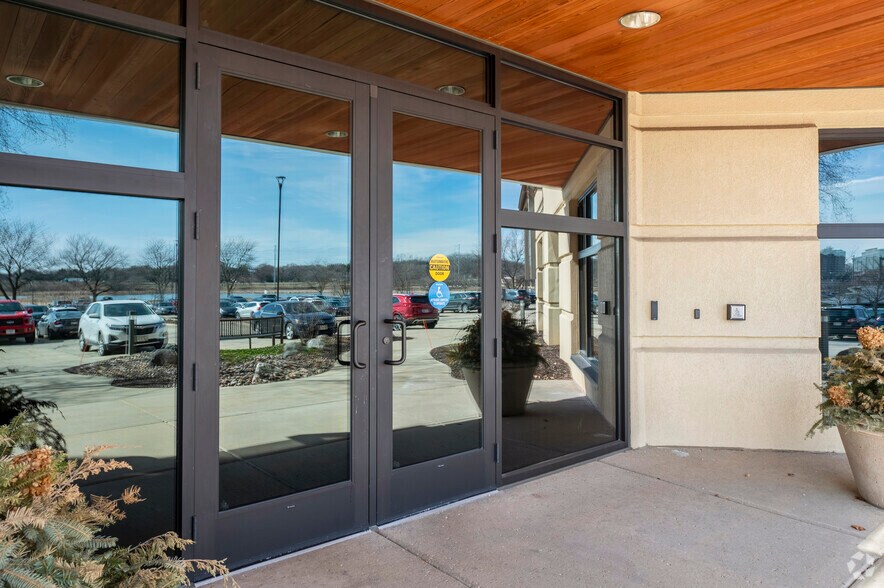 More Photos Of 1800 Deming Way, Middleton Office For Lease