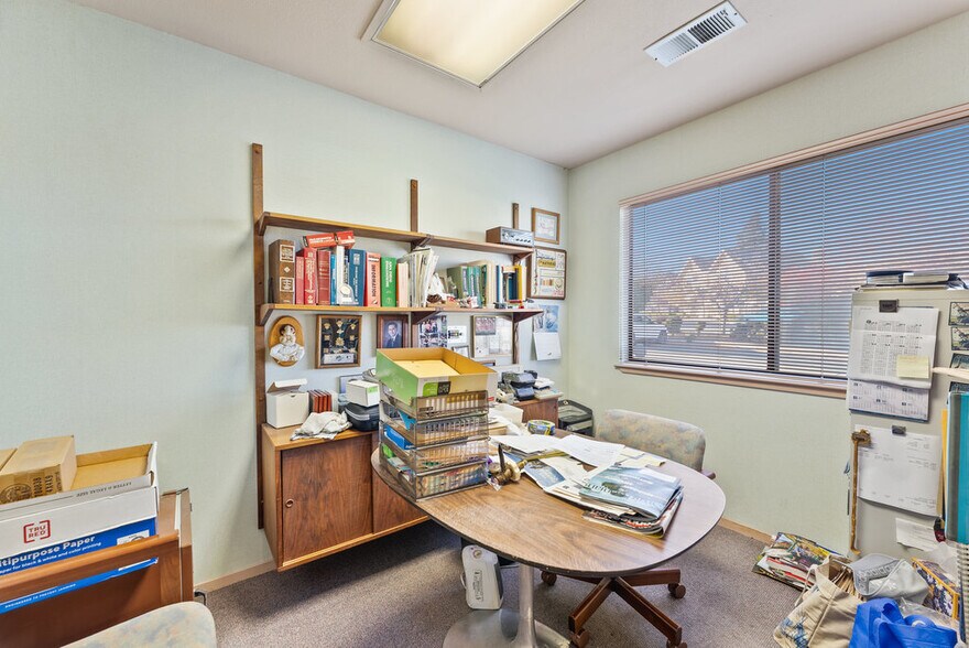 More Photos Of 64 Penny Ln, Watsonville Medical For Sale