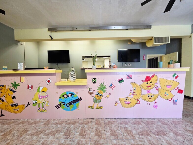 More Photos Of 2227-2229 W 21st St, Lorain Restaurant For Sale