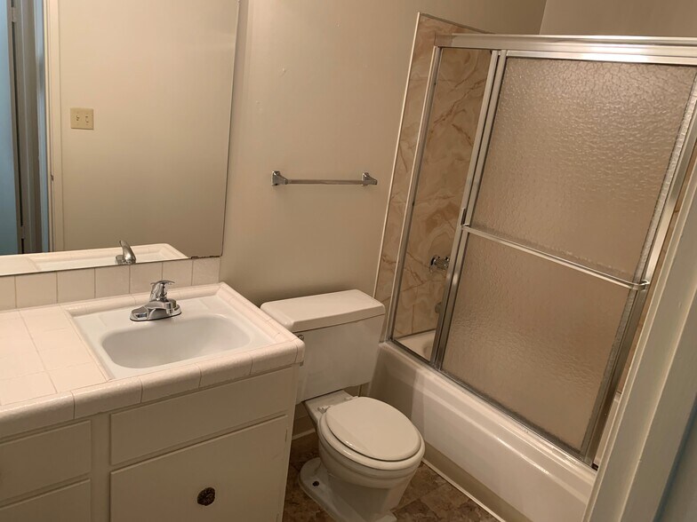 More Photos Of 1501 W Shields Ave, Fresno Apartments For Sale