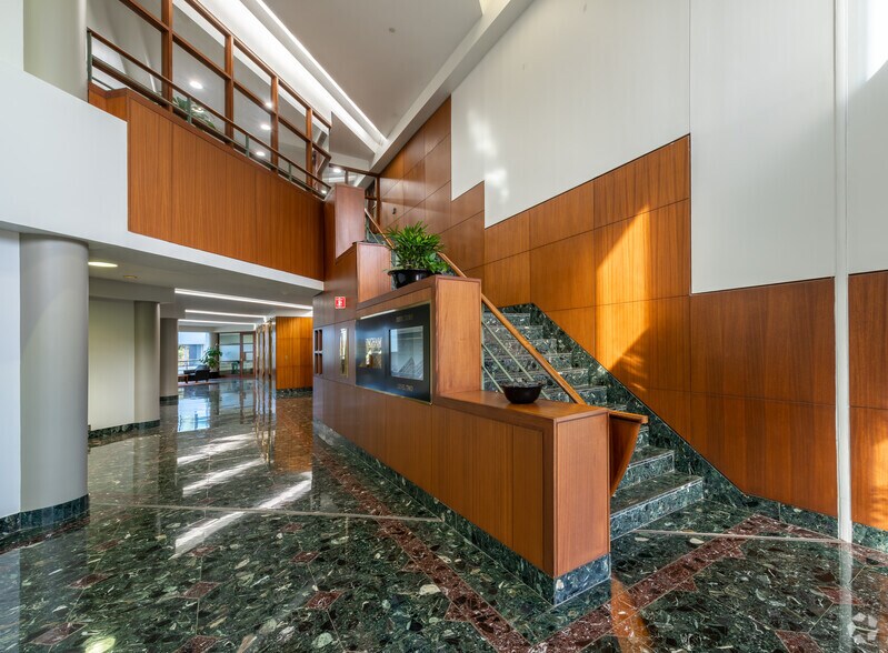 More Photos Of 492 Old Connecticut Path, Framingham Office For Sale