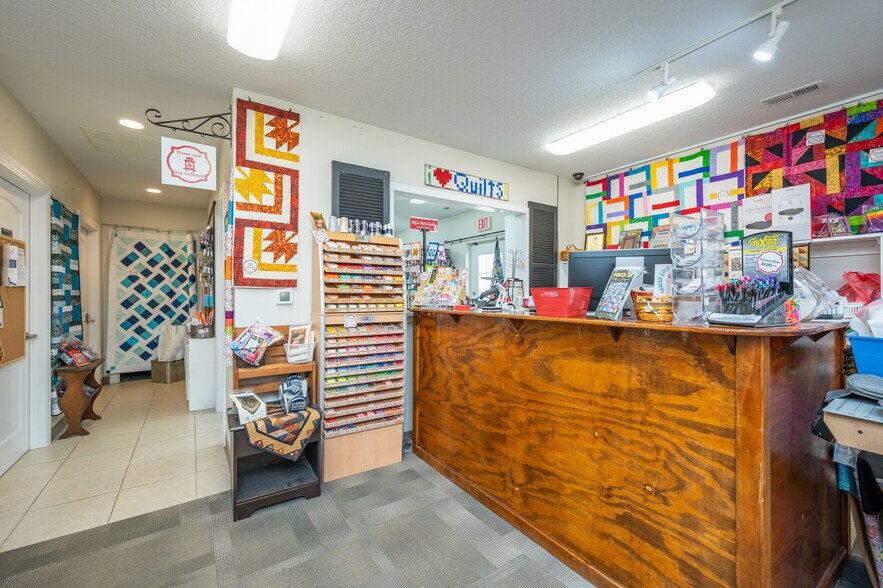 More Photos Of 15 Main St SE, Bondurant Storefront For Sale