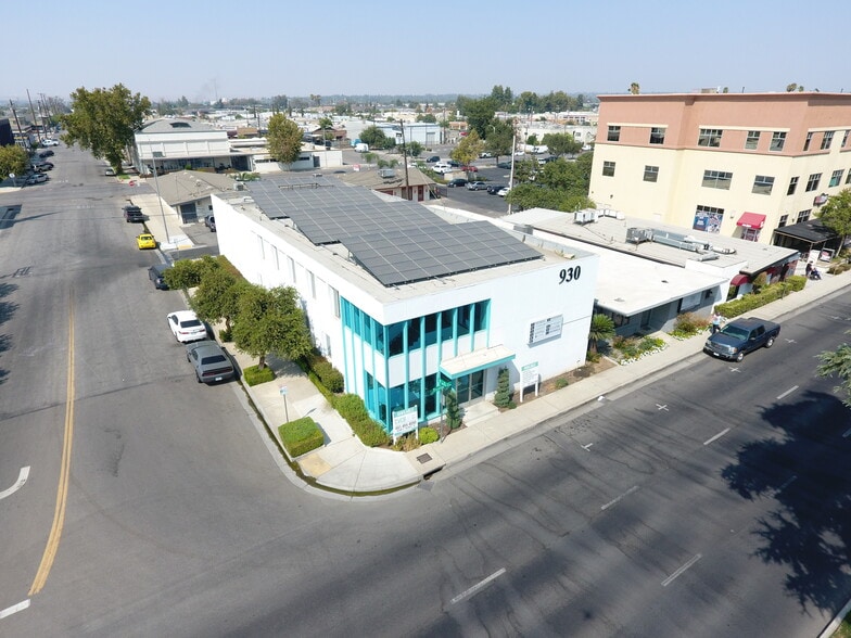More Photos Of 930 Truxtun Ave, Bakersfield Office For Lease