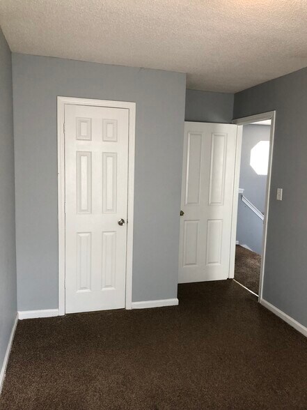 More Photos Of 49 Ghettis St, Sparta Apartments For Sale