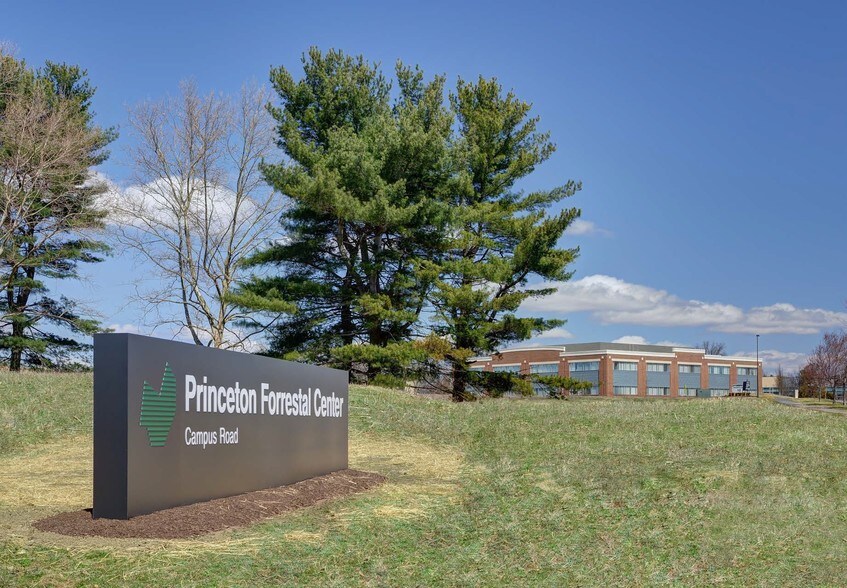 More Photos Of 8 Forrestal Rd S, Princeton Medical For Lease
