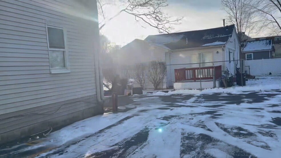 Primary Photo Of 943-949 River St, Boston Apartments For Sale