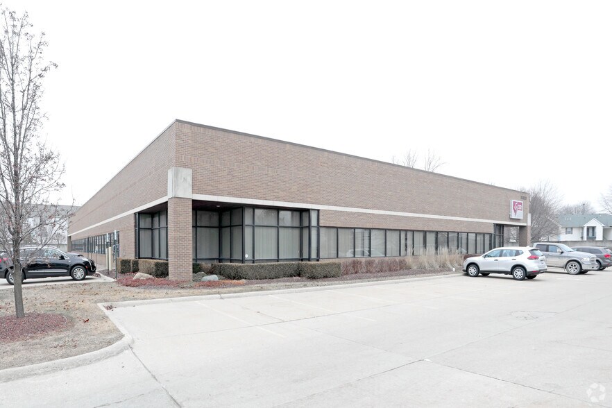 More Photos Of 36333 Mound Rd, Sterling Heights Research And Development For Lease