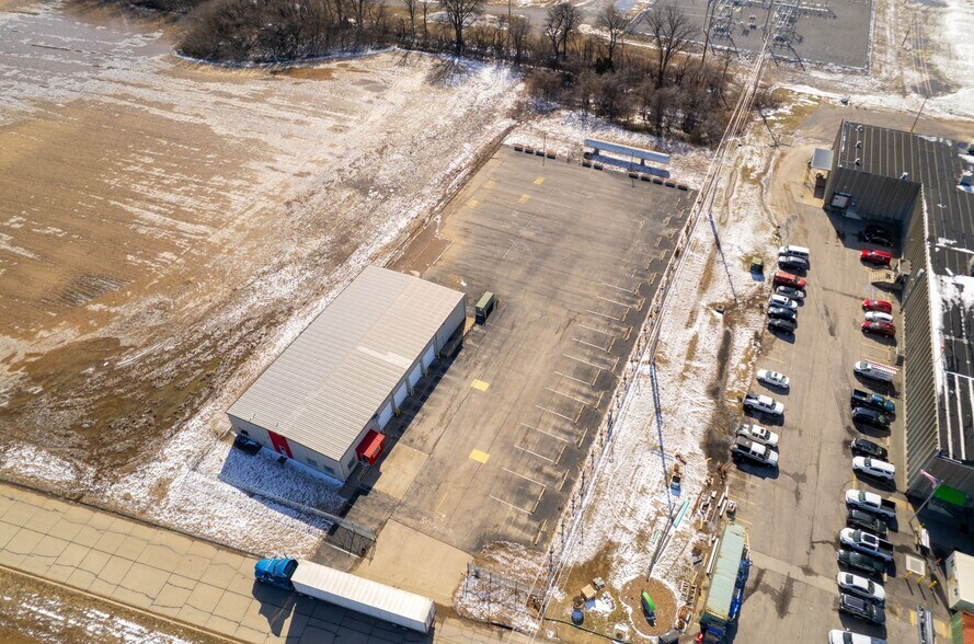 More Photos Of 275 Larcel Dr, Sikeston Flex For Lease