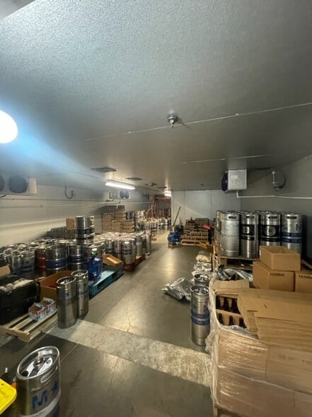 More Photos Of 7500 TPC Blvd, Orlando Flex For Sale