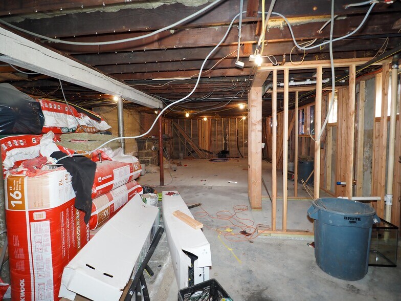 More Photos Of 78 Hart Blvd, Staten Island Rehabilitation Center For Lease