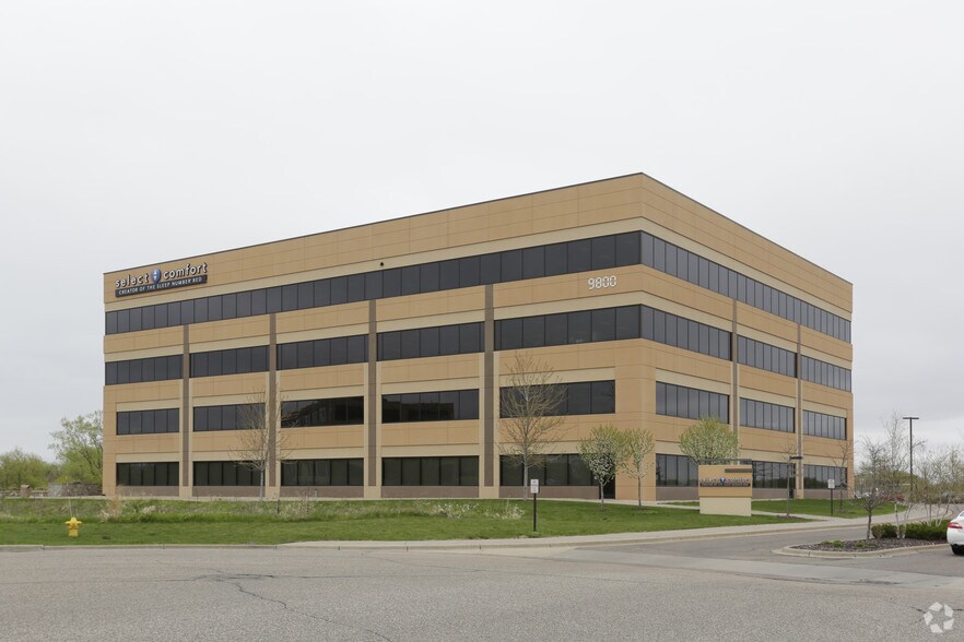 More Photos Of 9800 N 59th Ave, Plymouth Office For Lease