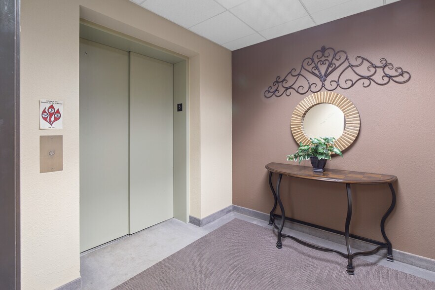 More Photos Of 1120 E Parkway Ave, Oshkosh Multifamily For Sale