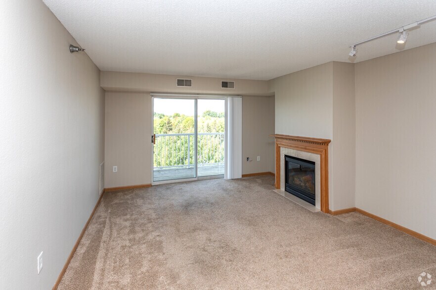 More Photos Of 9325 Garland Ave, Maple Grove Apartments For Sale