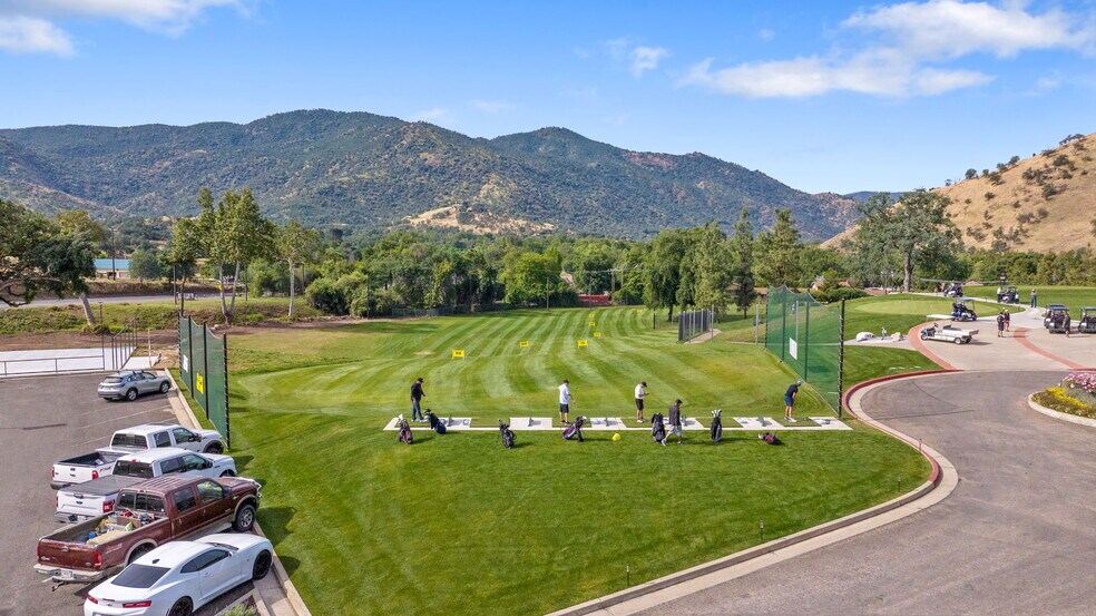 More Photos Of 41117 Sierra Dr, Three Rivers Golf Course Driving Range For Sale