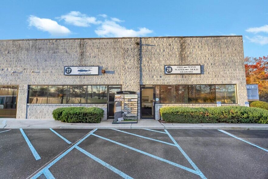 More Photos Of 2231 Fifth Ave, Ronkonkoma Warehouse For Sale