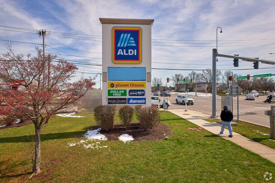 More Photos Of 20-78 Spencerport Rd, Rochester Freestanding For Lease