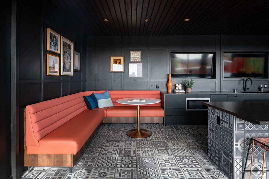 More Photos Of 2309 S Jackson St, Seattle Apartments For Lease