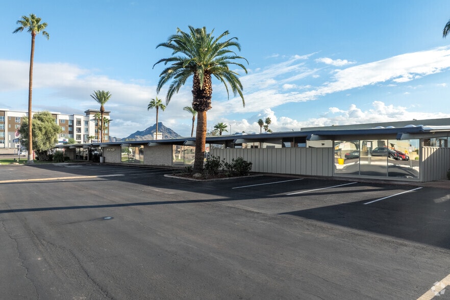 More Photos Of N 16th St @ E Camelback Rd, Phoenix Unknown For Lease