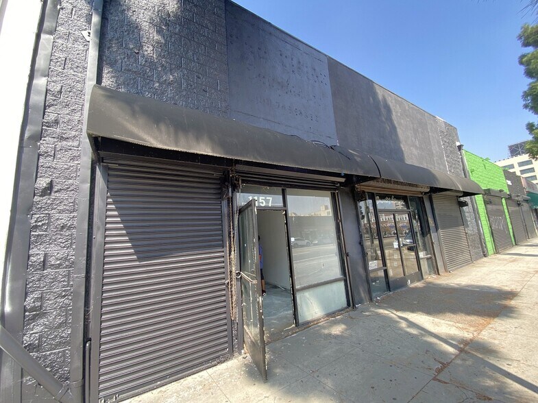 Primary Photo Of 1155-1157 S Main St, Los Angeles General Retail For Lease