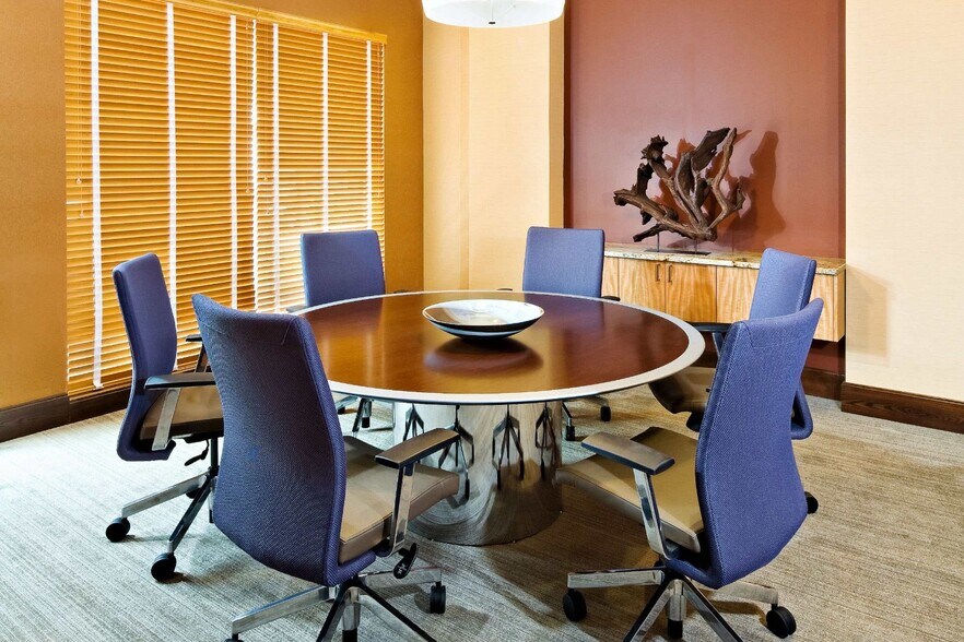 More Photos Of 2300 Washington Pl NE, Washington Apartments For Lease