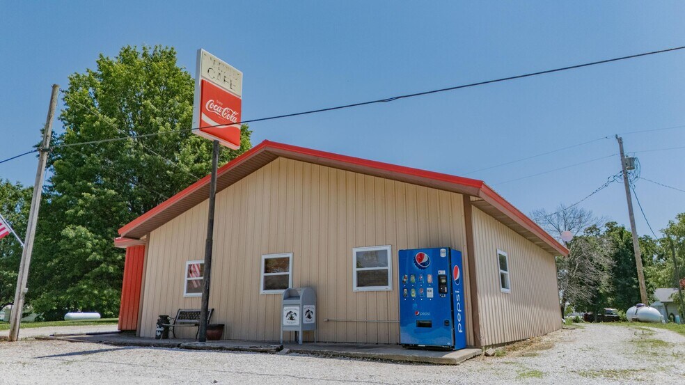 More Photos Of 105 Margaret Speight, Dadeville Restaurant For Sale